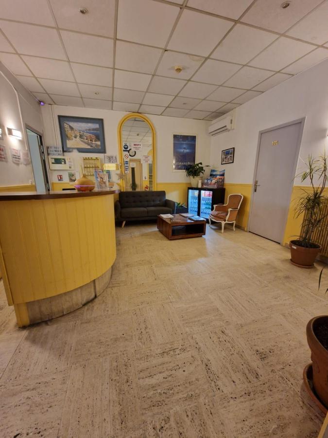 Hotel Du Nord Cannes Exteriör bild